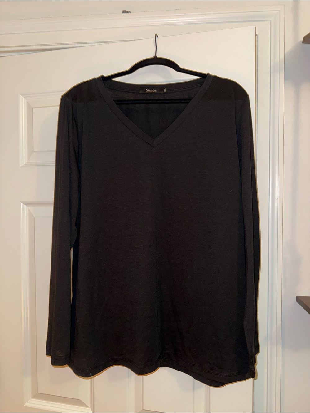 Black V-Neck Long Sleeve Women's Tee
